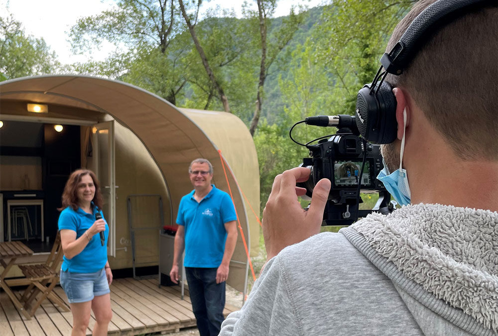 Vidéastes professionnels : Interview au Camping des Chapelains à Saillans en Drôme